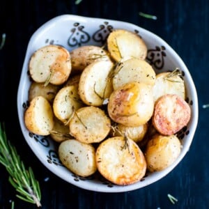 Rosemary Roasted Potatoes - little potatoes that are crispy on the outside and fluffy on the inside. An easy to make side dish!