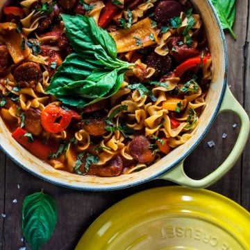 This one pot chorizo, bell pepper, and tomato noodles recipe is quick, healthy, and delicious. One pot = easy clean-up on a busy weeknight.