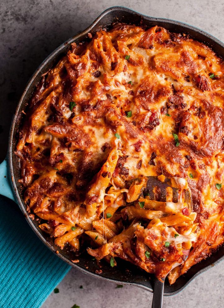 This one pan pasta dish is the ultimate comfort food for bacon, cheese, and pasta lovers! I went all out on this one.