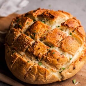 Parmesan and garlic butter pull apart bread is a deliciously cheesy and comforting appetizer that everyone is sure to love!