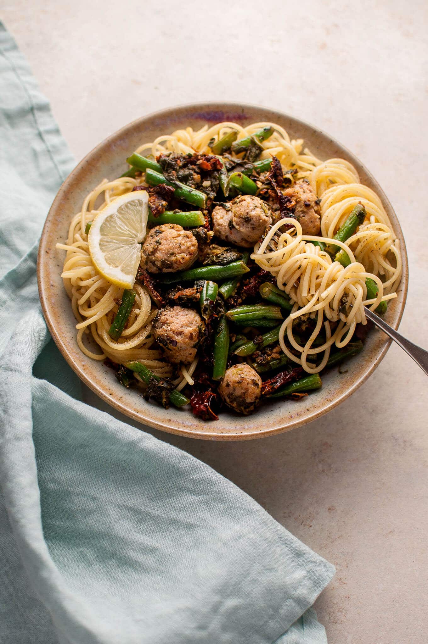Chicken Sausage Pasta with Spinach, Lemon, and Green Beans • Salt