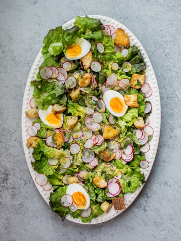 This butter leaf lettuce salad with a lemon dill dressing, garlic croutons, hard-boiled eggs, and radishes is the perfect easy-to-make showstopping summer salad!