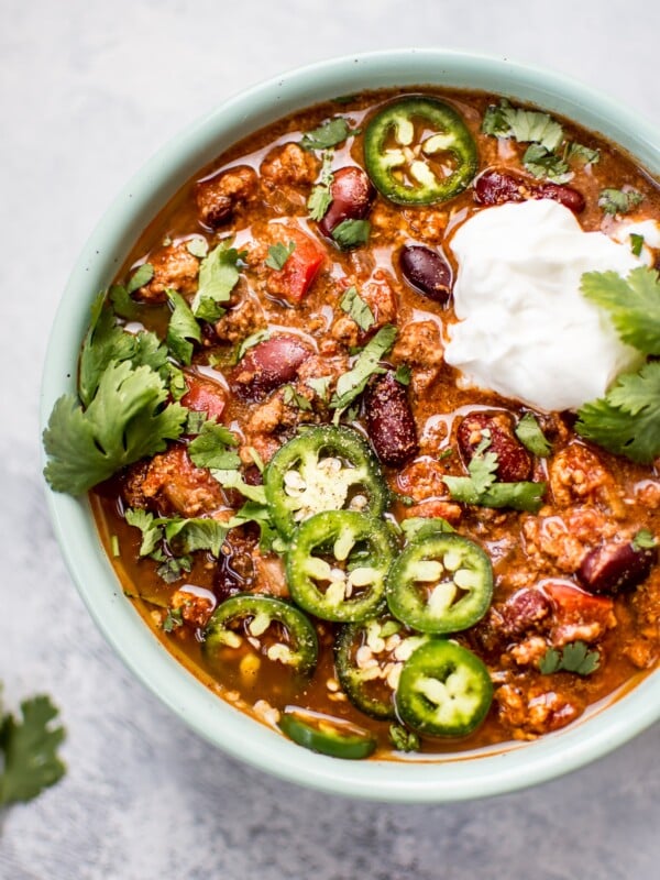 This easy crockpot turkey chili recipe is healthy, hearty, and comforting. A big batch will give you tons of tasty leftovers! 