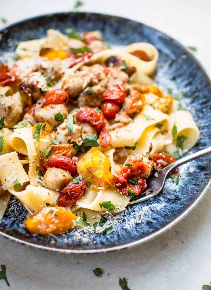 This roasted tomato and chicken sausage pasta is ridiculously easy and bursting with flavor. All you need is a few simple ingredients and your oven! 