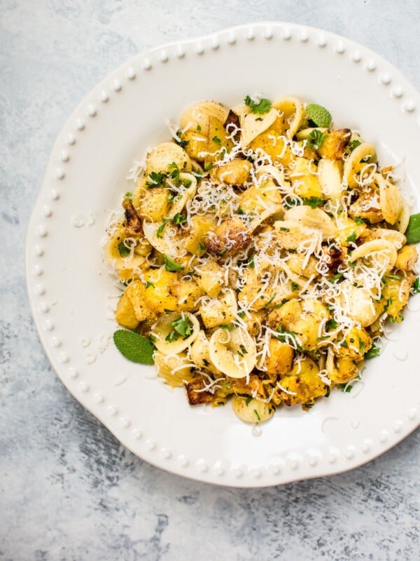 This roasted butternut squash pasta recipe is sure to become a favorite this fall! Butternut squash, warm spices, sage, and a brown butter sauce makes this easy pasta recipe a winner.
