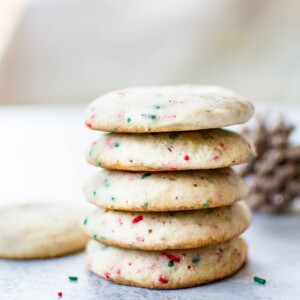 These vegan sugar cookies are super soft, easy, and require no chilling! A delicious dairy-free sugar cookie recipe. 