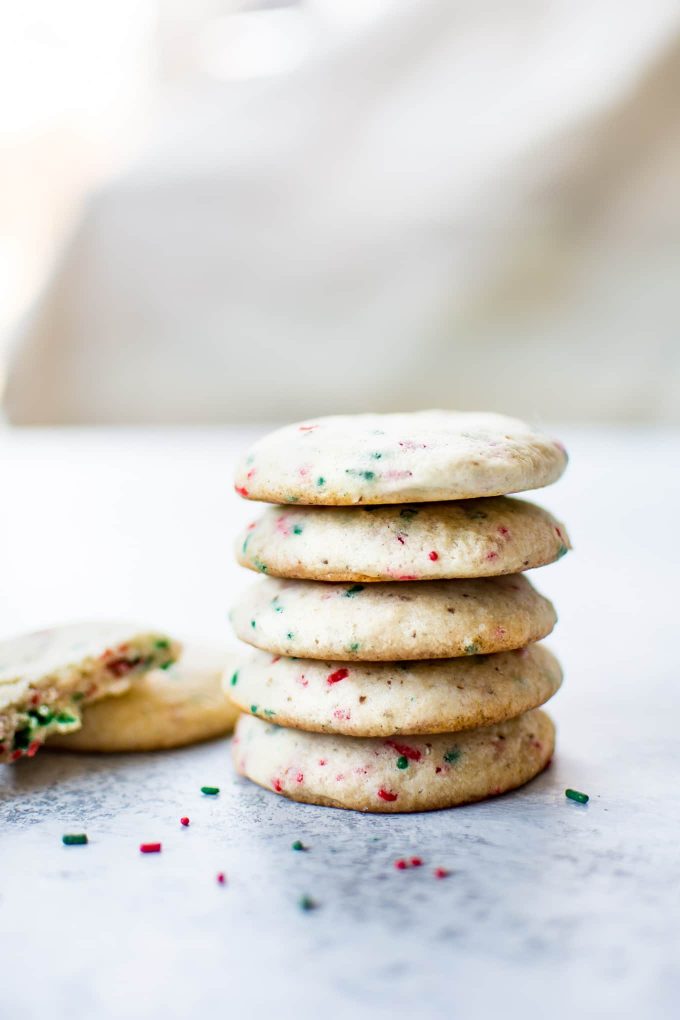 These vegan sugar cookies are super soft, easy, and require no chilling! A delicious dairy-free sugar cookie recipe. 