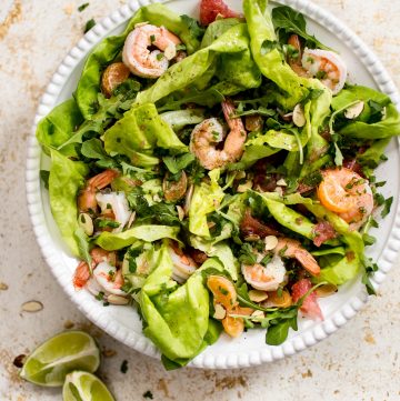 This shrimp and citrus salad is easy, fresh, colorful, and healthy! It comes together quickly and makes a perfectly refreshing and delicious side salad or light main course.
