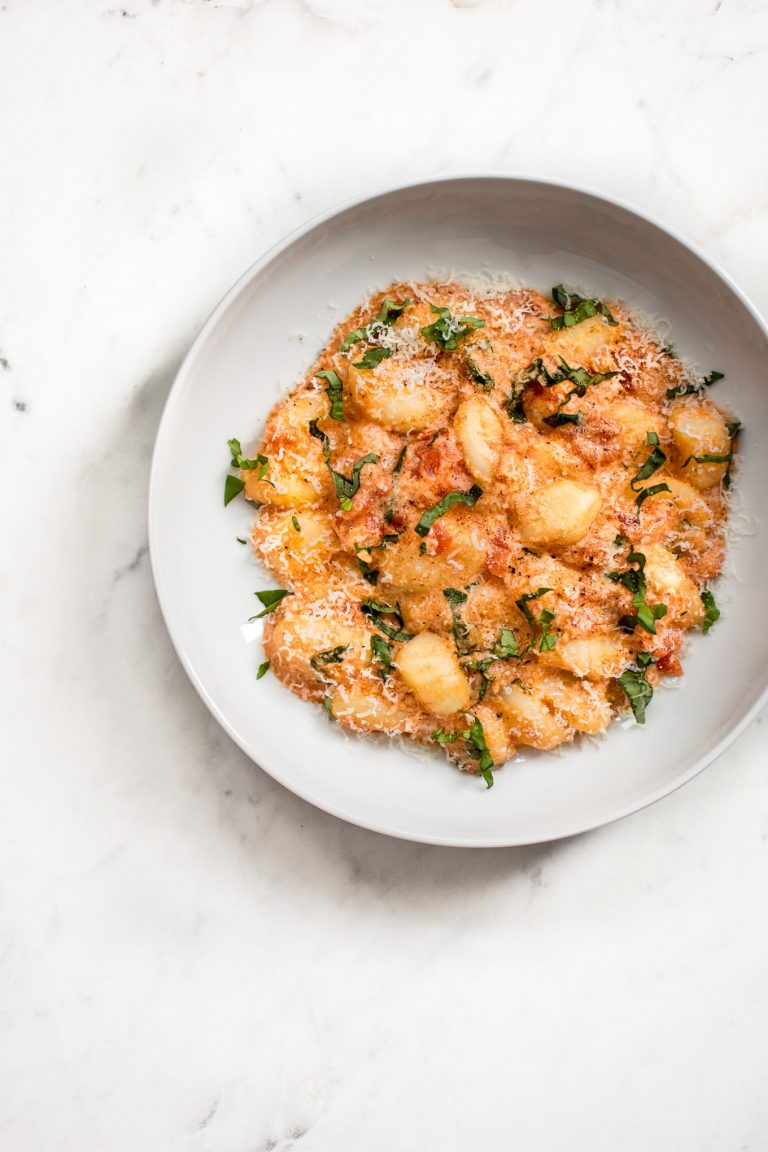 This vegetarian one pan gnocchi alla vodka recipe is really easy and ready in about 20 minutes! It's simple, delicious, and comforting.