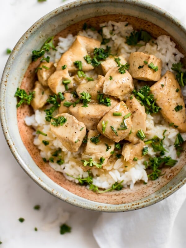 This Instant Pot honey garlic chicken recipe is fast, delicious, and it's made with a handful of everyday ingredients.