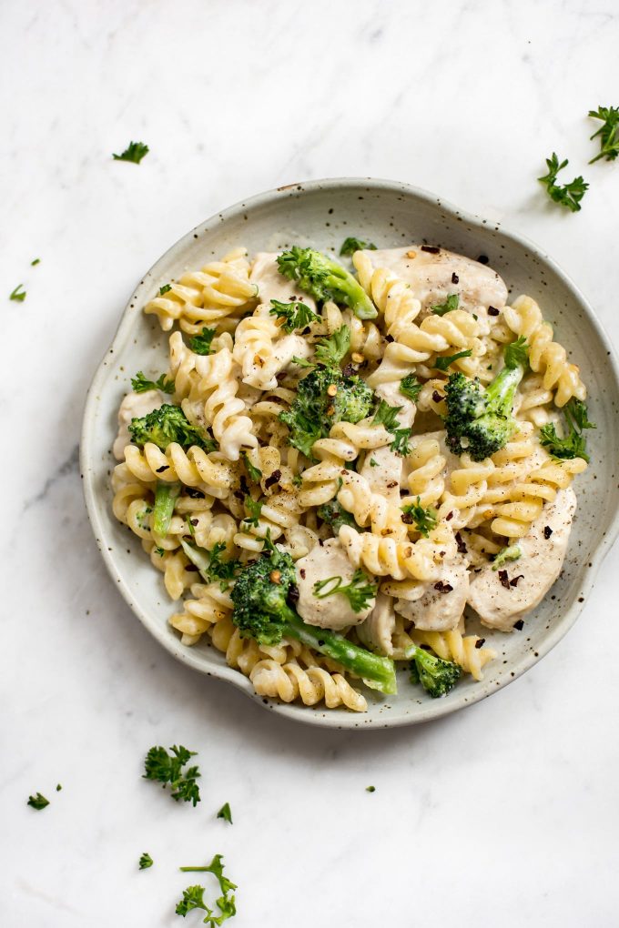 earthenware plate with chicken broccoli pasta