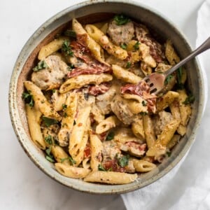 This easy one pot Cajun sausage pasta recipe is flavorful comfort food at its best! Ready in just over half an hour. Perfect for a weeknight dinner. 