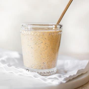 This pumpkin chia pudding recipe is made overnight for easy grab-and-go breakfasts! It's filled with healthy vegan ingredients: almond milk, pumpkin purée, maple syrup, and pure vanilla extract.