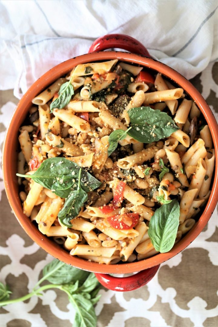 Instant Pot vegan spinach mushroom pasta in a pot