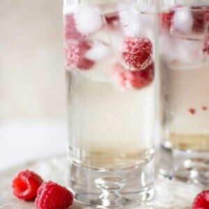 This simple sparkling elderflower mocktail is perfect for summer parties, girls' nights, teenagers, brunch, pregnancy, or any occasion where you want an alcohol-free drink. 