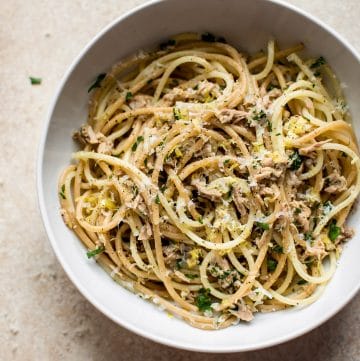 This healthy 15 minute canned tuna pasta is a great time-saver when you're short on time and ingredients!