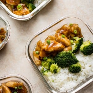 These easy teriyaki chicken meal prep bowls are a delicious healthy meal prep idea that you won't get bored of!