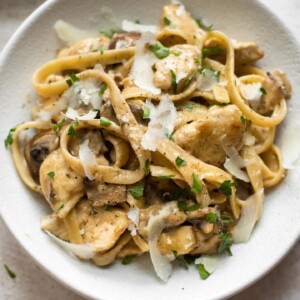 You'll adore this easy twist on the classic chicken marsala recipe - tender chicken pieces are coated in the creamy sauce that you love and tossed with mushrooms and pasta.