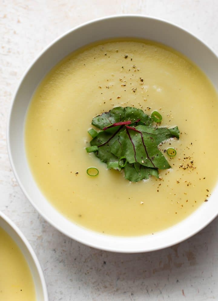 This easy Instant Pot potato and leek soup recipe is healthy, simple to make, and filling. 