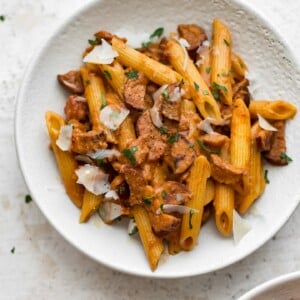 This easy chorizo pasta recipe is fast and has a short ingredients list! Perfect for a weeknight dinner.