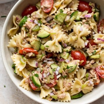 Tuna pasta salad close-up