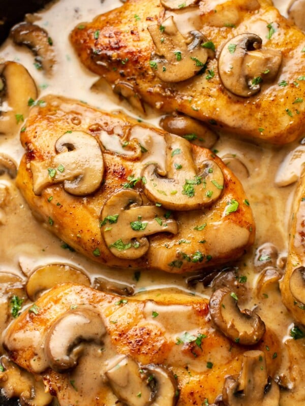 closeup of a skillet with chicken marsala