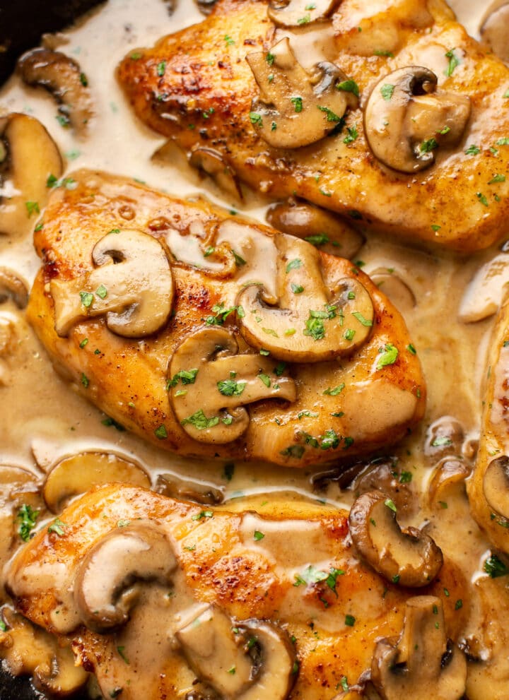 closeup of a skillet with chicken marsala