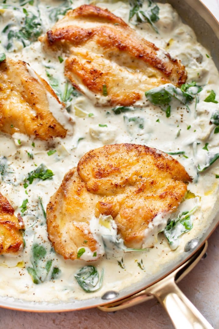 creamy spinach artichoke chicken close-up