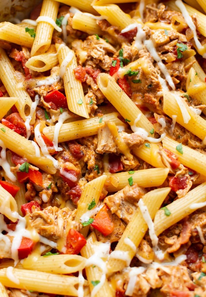 close-up of BBQ chicken pasta