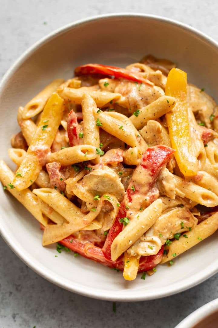 close-up of a bowl of chicken fajita pasta