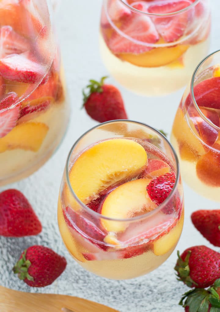 peach strawberry sangria