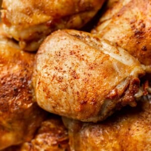 close-up of the best baked chicken thighs