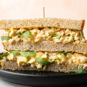 easy egg salad sandwich on a plate (close-up)