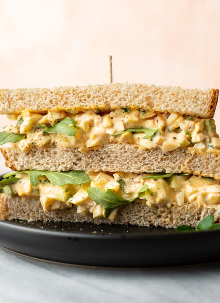easy egg salad sandwich on a plate (close-up)