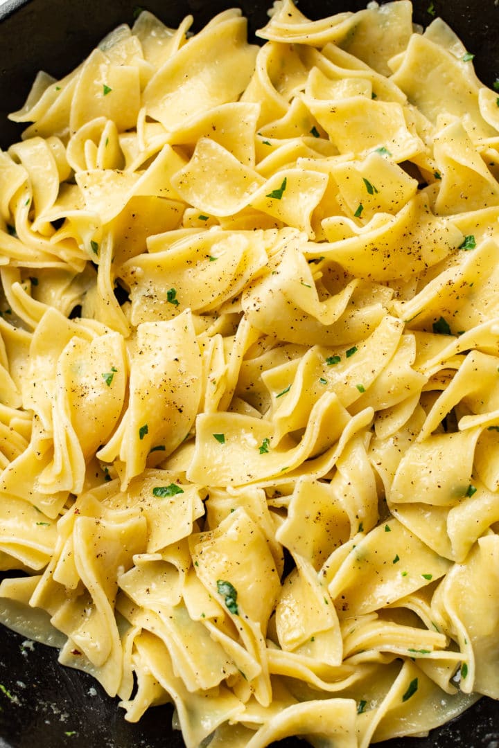 close-up of easy garlic butter noodles