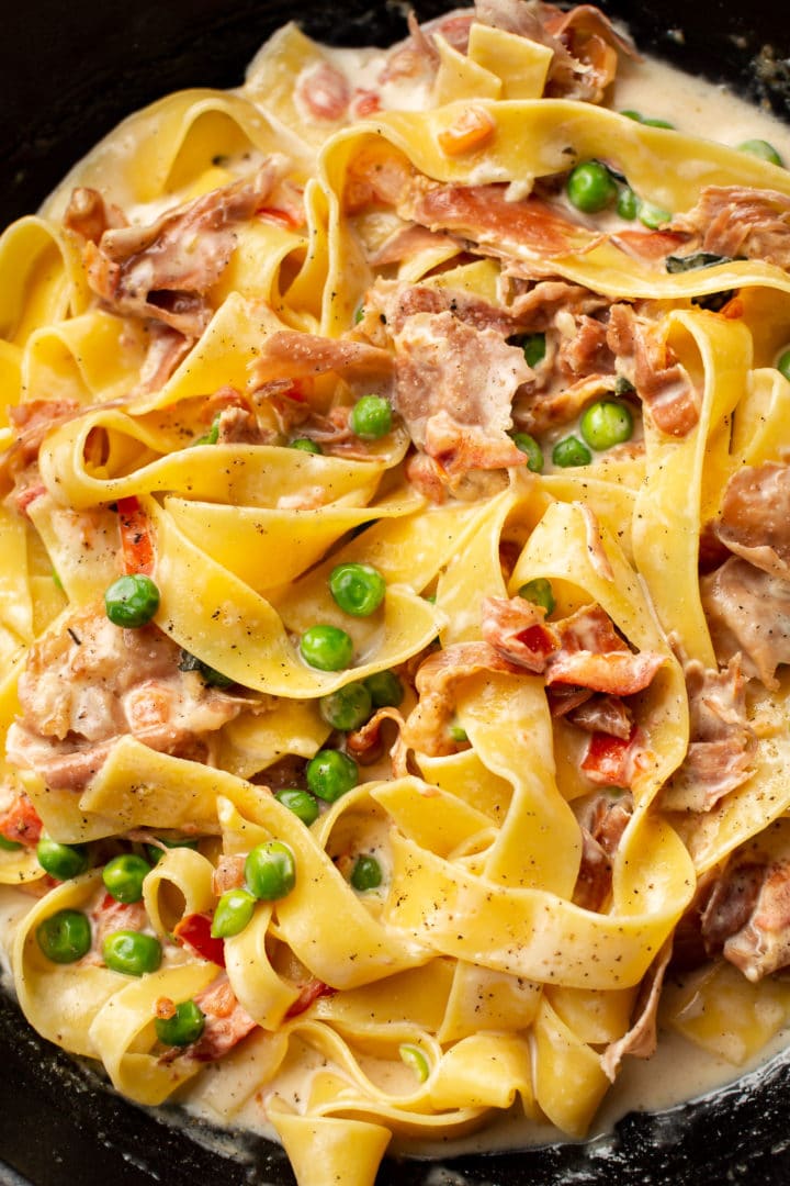 close-up of the best prosciutto pasta