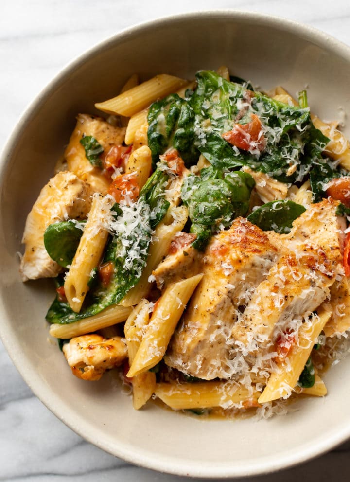 chicken ranch pasta close-up