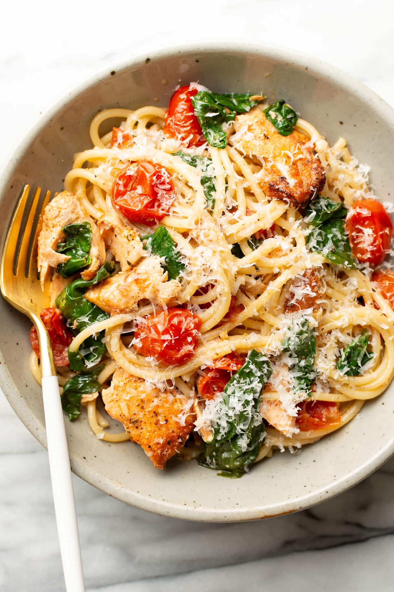Tomato Spinach Salmon Pasta